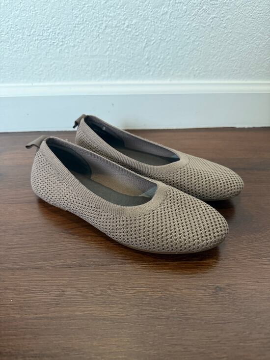 Eileen Fisher Shoes - Eileen Fisher Naomi Stretch Knit Ballet Flats Tan Sz6.5 Casual Minimalist Dainty